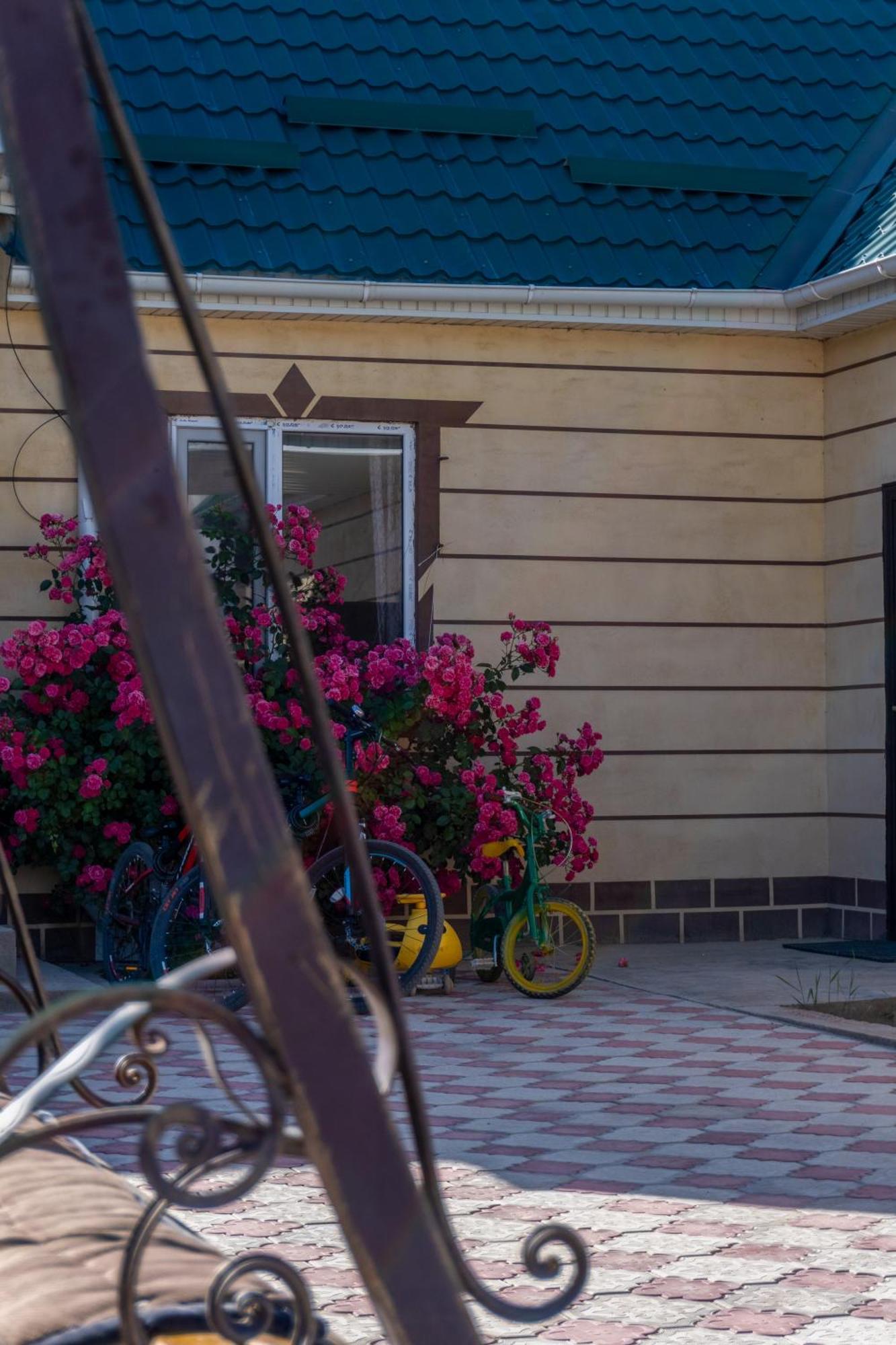 Svetlana Guest House Bokonbayevo Luaran gambar