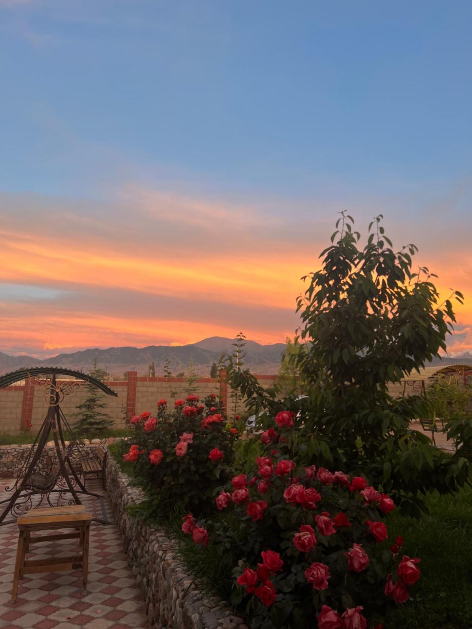 Svetlana Guest House Bokonbayevo Luaran gambar